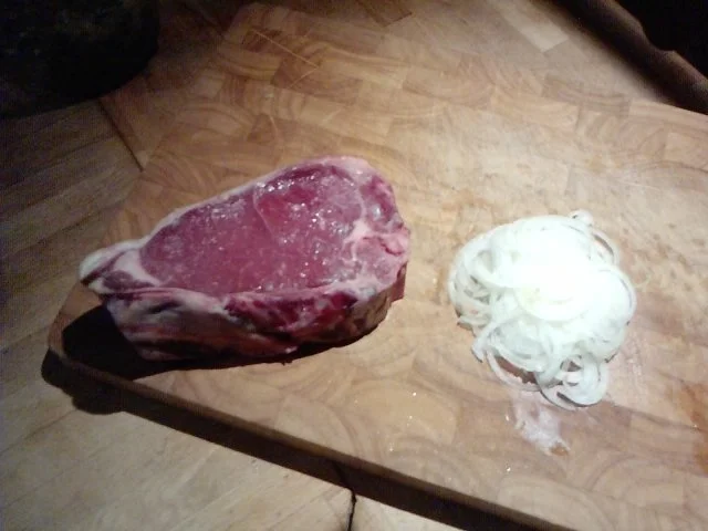 Rezept: OCHS VOM STRASSENRAND ---- OCHSENKOTELETT MEDIUM GEBRATEN Bild Nr. 3 OCHS VOM STRASSENRAND ---- OCHSENKOTELETT MEDIUM GEBRATEN - Rezept - Bild Nr. 3