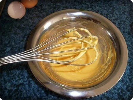 Rezept: Tagliatelle NERO DI SEPPIA mit Lachsfilet und Kräuter Hollandaise Bild Nr. 7 Tagliatelle NERO DI SEPPIA mit Lachsfilet und Kräuter Hollandaise - Rezept - Bild Nr. 7