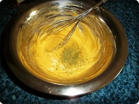 Rezept: Tagliatelle NERO DI SEPPIA mit Lachsfilet und Kräuter Hollandaise Bild Nr. 10 Tagliatelle NERO DI SEPPIA mit Lachsfilet und Kräuter Hollandaise - Rezept - Bild Nr. 10