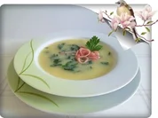 Kohlrabicremesuppe  mit Schinkenstreifen - Rezept