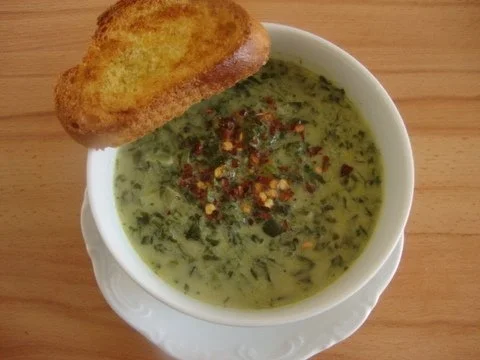 Spinatsüppchen mit Orientalischem Touch - Rezept