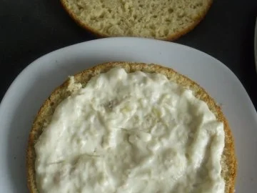 Buttermilch-Kuchen mit Bananen-Mascarpone-Creme - Rezept - Bild Nr. 3