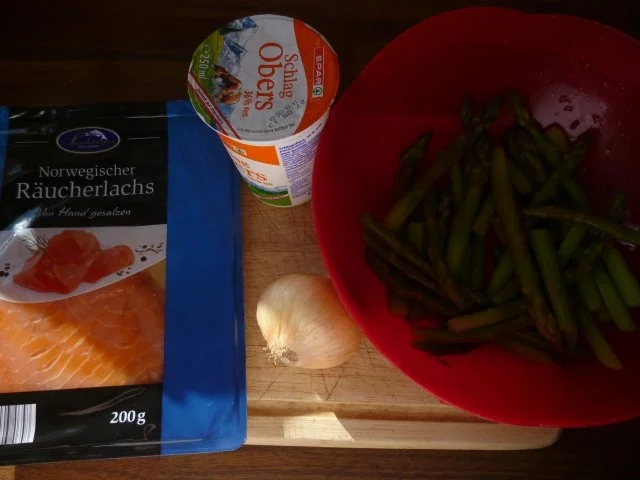 Rezept: Pasta mit grünen Spargel und Räucherlachs Bild Nr. 5 Pasta mit grünen Spargel und Räucherlachs - Rezept - Bild Nr. 5