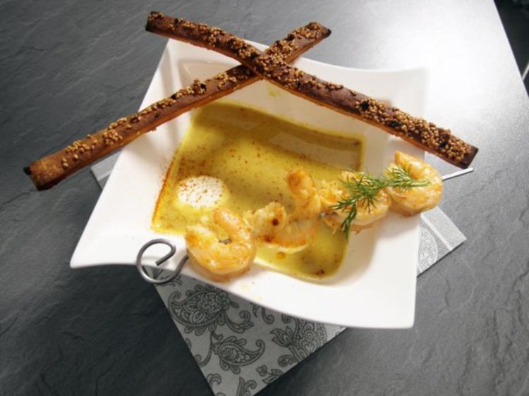 Pastinaken Curry Cremesuppe mit Scampi Spieß - einfach - von Das ...