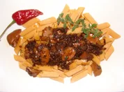 Nudeln : Penne con Chili in Steinpilzsoße - Rezept