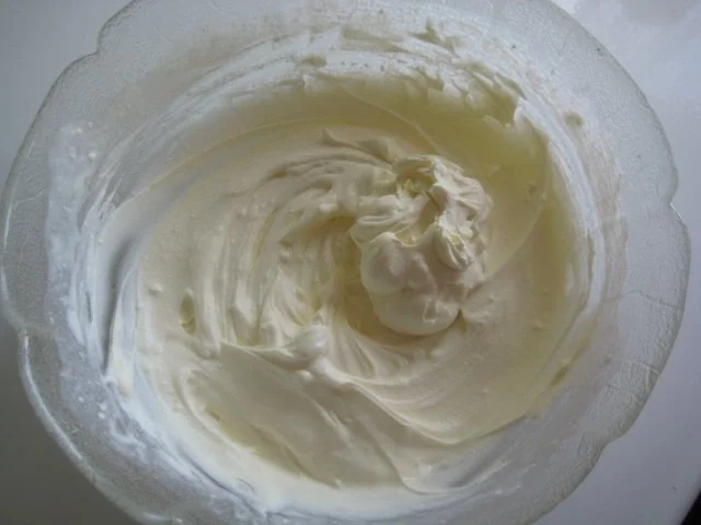 Rezept: Erdbeereis mit Basilikum Bild Nr. 6 Erdbeereis mit Basilikum - Rezept - Bild Nr. 6