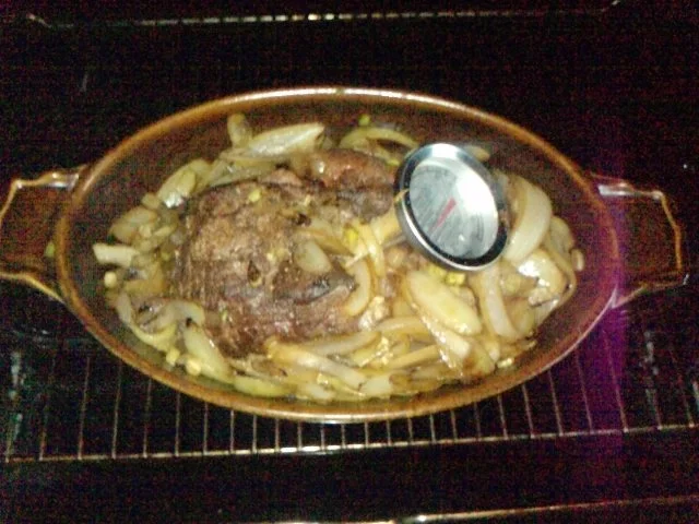 Rezept: FALSCHES ROASTBEEF MIT NEBENWIRKUNGEN Bild Nr. 4 FALSCHES ROASTBEEF MIT NEBENWIRKUNGEN - Rezept - Bild Nr. 4