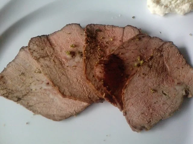 Rezept: FALSCHES ROASTBEEF MIT NEBENWIRKUNGEN Bild Nr. 12 FALSCHES ROASTBEEF MIT NEBENWIRKUNGEN - Rezept - Bild Nr. 12