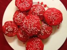 Rotkäppchens-Erdbeer-Rhabarber-Muffins - Rezept