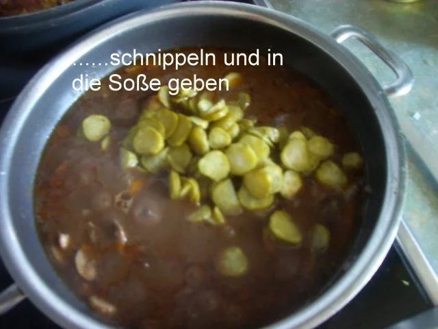 Rezept: Hackbällchen nach Art Stroganoff Bild Nr. 11 Hackbällchen nach Art Stroganoff - Rezept - Bild Nr. 11