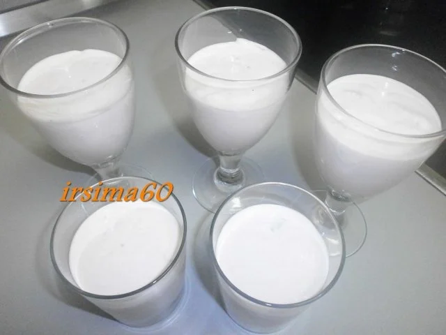 Joghurtcreme mit Erdbeeren und Minze - Rezept - Bild Nr. 9