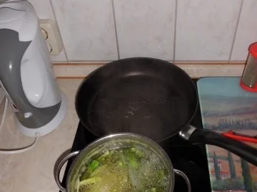 Pfannengericht: Kartoffel-Grüner Spargel-Omelett - Rezept - Bild Nr. 3