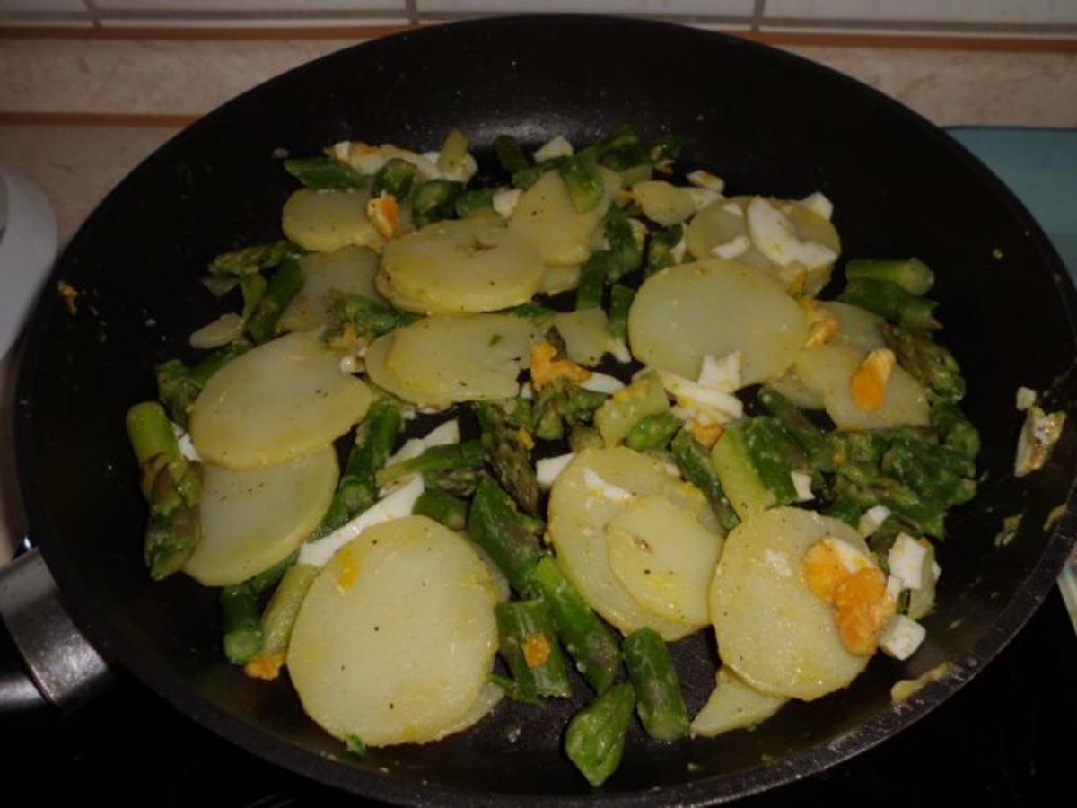 Pfannengericht: Kartoffel-Grüner Spargel-Omelett - Rezept - Bild Nr. 4
