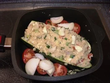 Vegetarisch:Gefüllte Zucchini mit Cous-Cous und Feta - Rezept - Bild Nr. 2