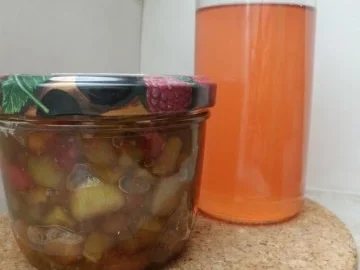 Basic: Rhabarber-Sirup "Der Leichte" - Rezept