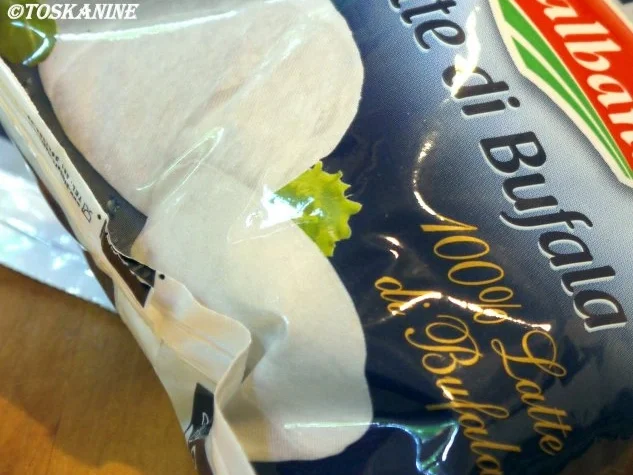 Rezept: Büffelmozzarella und Erdbeeren Bild Nr. 8 Büffelmozzarella und Erdbeeren - Rezept - Bild Nr. 8