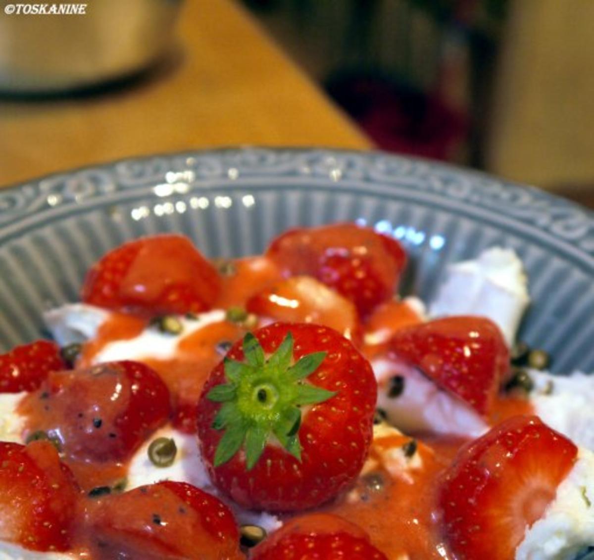 Büffelmozzarella und Erdbeeren - Rezept