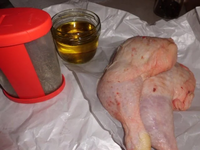 Geflügel, Huhn: Hähnchenkeule in Aroma-Lackmantel an Ofenkartoffeln "Olivia" - Rezept - Bild Nr. 2