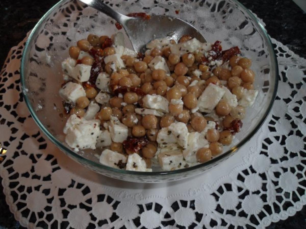 Bilder für Kichererbsen-Feta-Salat - Rezept