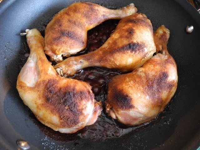 Geflügel : Ingwer - Pfeffer - Hähnchenschenkel an Spargelspitzen in Soße - Rezept - Bild Nr. 6