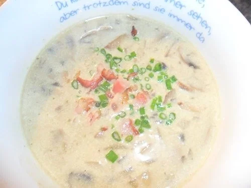 Rezept: Champignon-Cremesuppe Bild Nr. 7 Champignon-Cremesuppe - Rezept - Bild Nr. 7