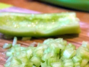 Beluga-Linsen-Salat mit glasierter Geflügelleber - Rezept - Bild Nr. 4