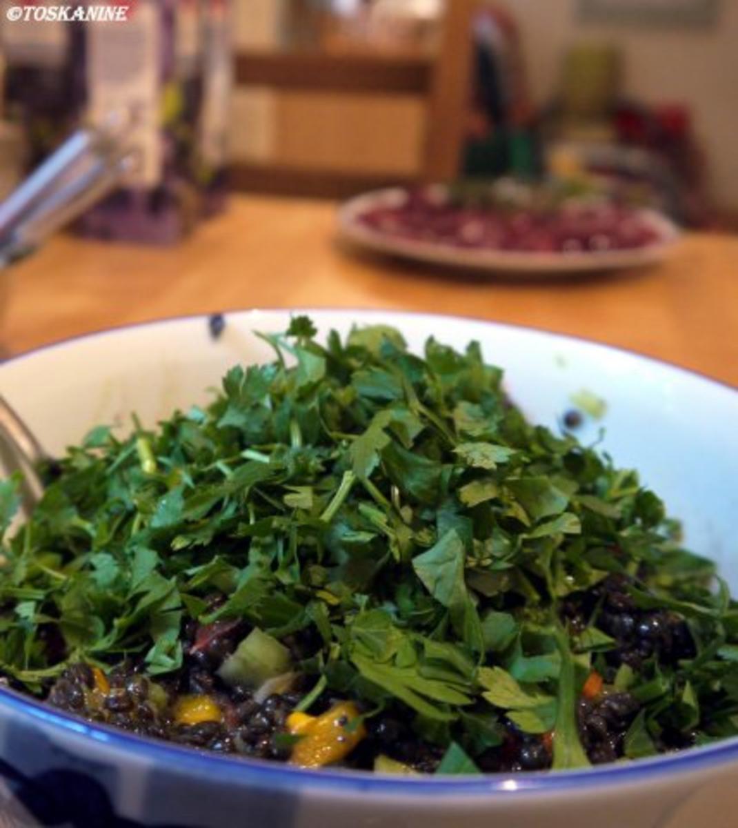 Beluga-Linsen-Salat mit glasierter Geflügelleber - Rezept - Bild Nr. 14
