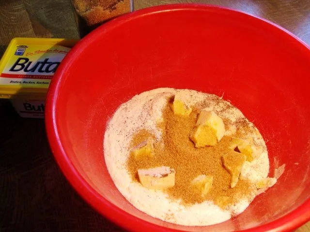 Rhabarber-Crumble ... - Rezept - Bild Nr. 2