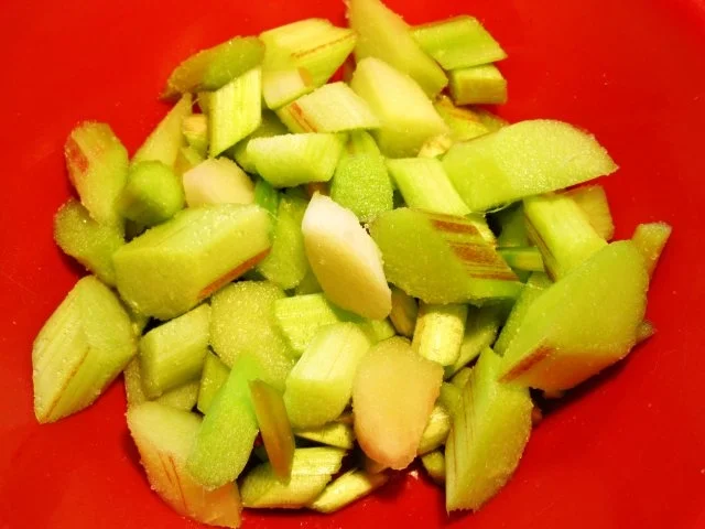 Rhabarber-Crumble ... - Rezept - Bild Nr. 4