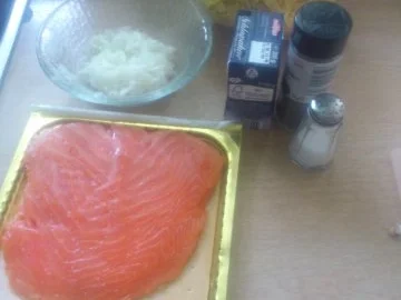 Rezept: Nudeln mit Lachs und Sahne soße Bild Nr. 2 Nudeln mit Lachs und Sahne soße - Rezept - Bild Nr. 2