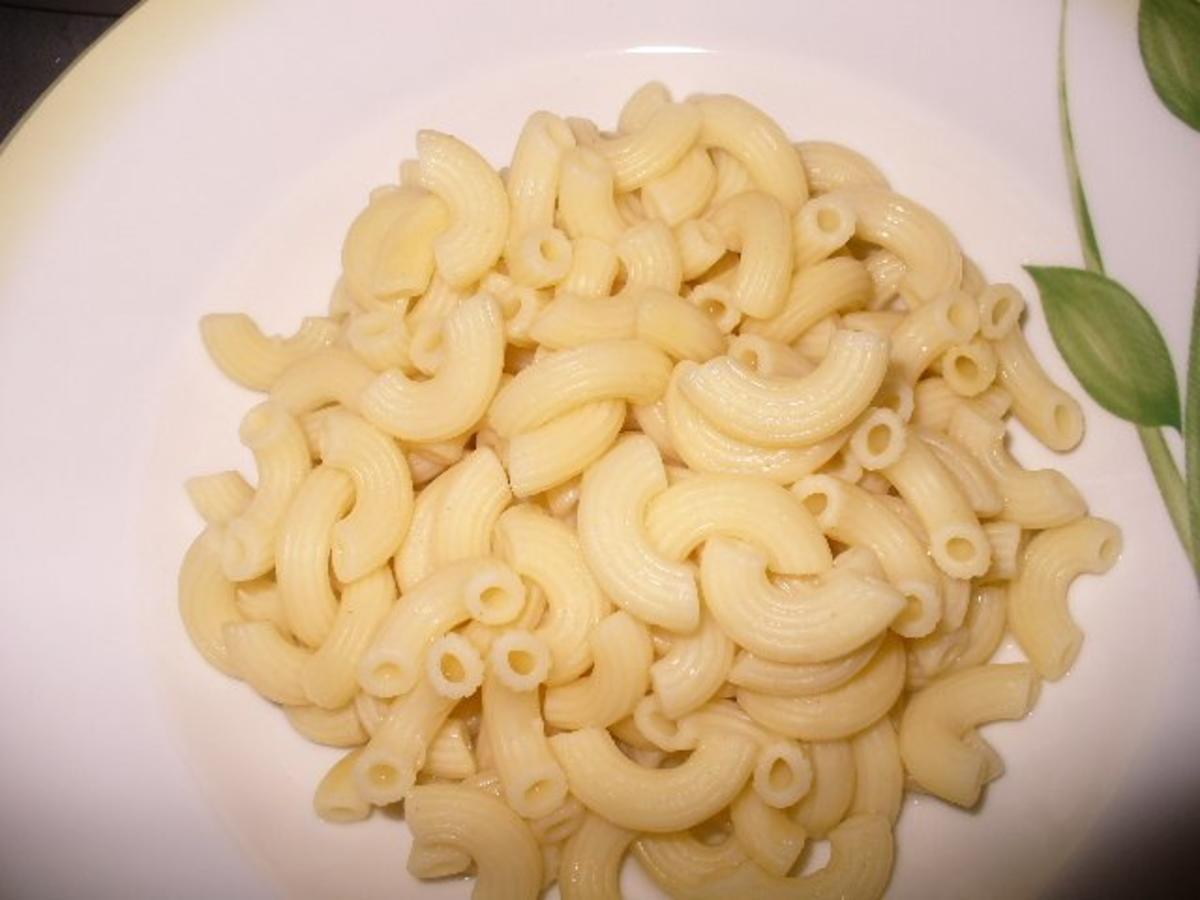 Putengeschnetzeltes auf Hörnchen Nudeln - schnell &amp; einfach - von Dietz