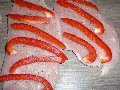 Rezept: Putenröllen in Tomaten an Safranreis. Bild Nr. 2 Putenröllen in Tomaten an Safranreis. - Rezept - Bild Nr. 2