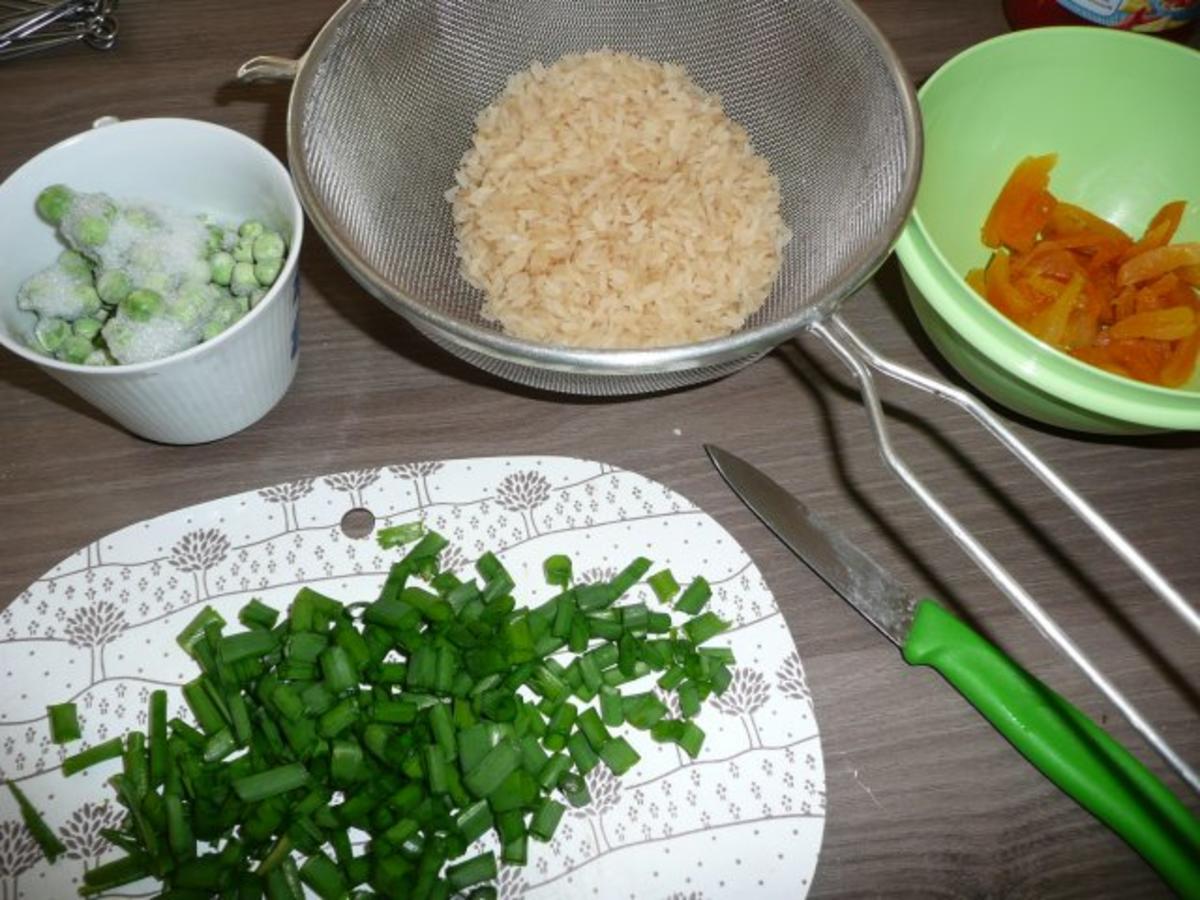 Putenröllen in Tomaten an Safranreis. - Rezept - Bild Nr. 5