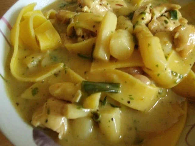 Rezept: Hähnchengulasch mit Spargel Bild Nr. 14 Hähnchengulasch mit Spargel - Rezept - Bild Nr. 14