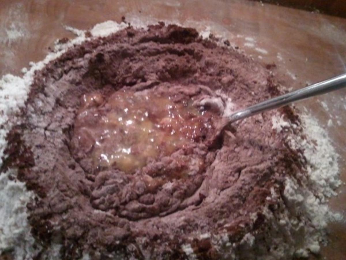 Kakao-Tortellini mit Marzipanfüllung - Rezept - Bild Nr. 2