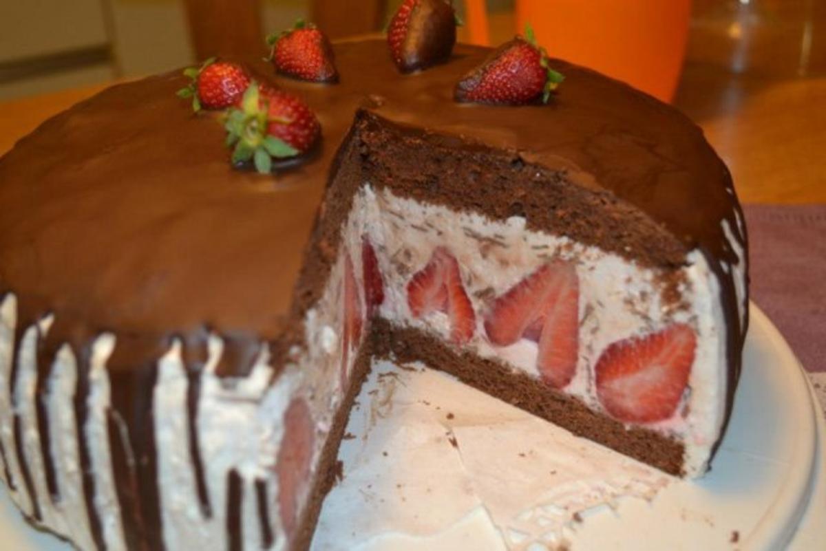 Stracciatella – Erdbeer – Schoko – Torte - Rezept