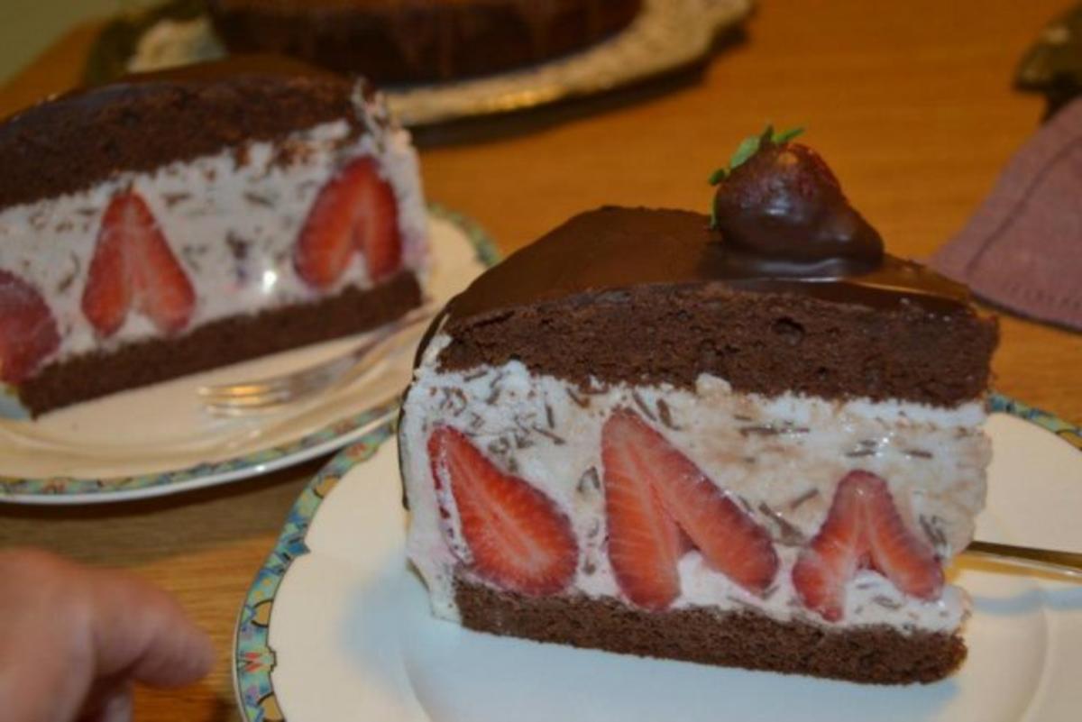 Stracciatella – Erdbeer – Schoko – Torte - Rezept - Bild Nr. 12