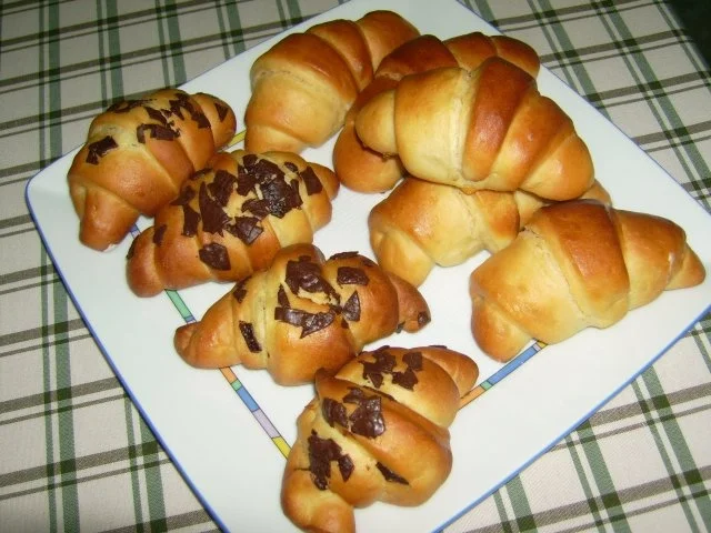 Rezept: 24 Dinkel-Quarkhörnchen 24 Dinkel-Quarkhörnchen - Rezept