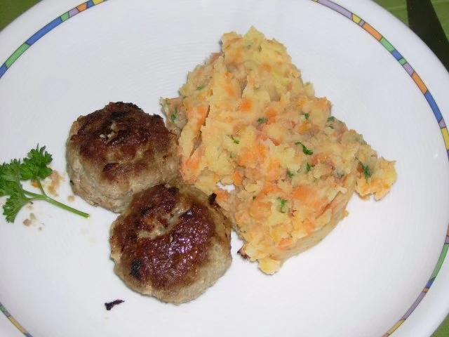 Rezept: Kartoffel-Möhrenstampf Kartoffel-Möhrenstampf - Rezept