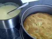 Rhabarberkuchen mit selbstgemachter Vanillesoße - Rezept