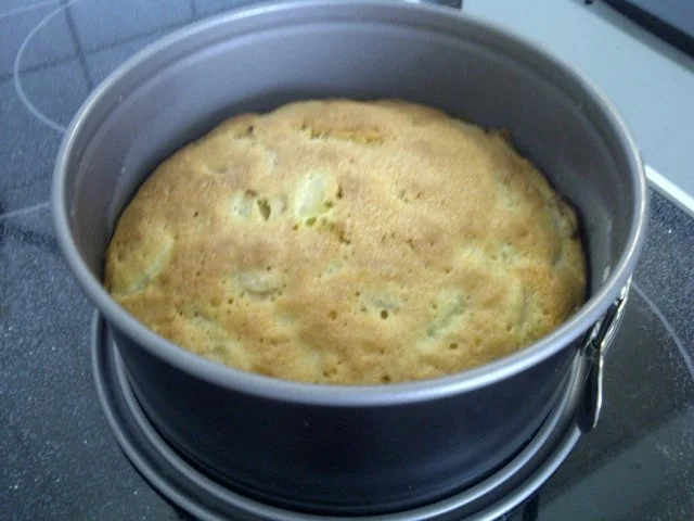 Rhabarberkuchen mit selbstgemachter Vanillesoße - Rezept - Bild Nr. 2