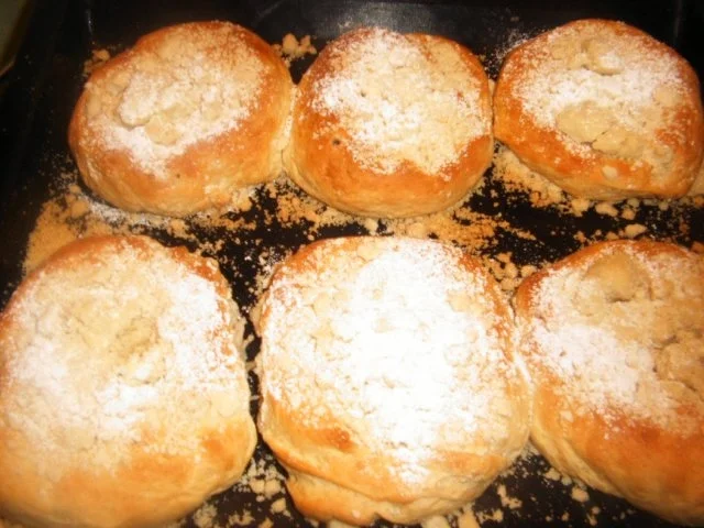 Rezept: Rhabarber-Pudding-Hefeteilchen Bild Nr. 8 Rhabarber-Pudding-Hefeteilchen - Rezept - Bild Nr. 8