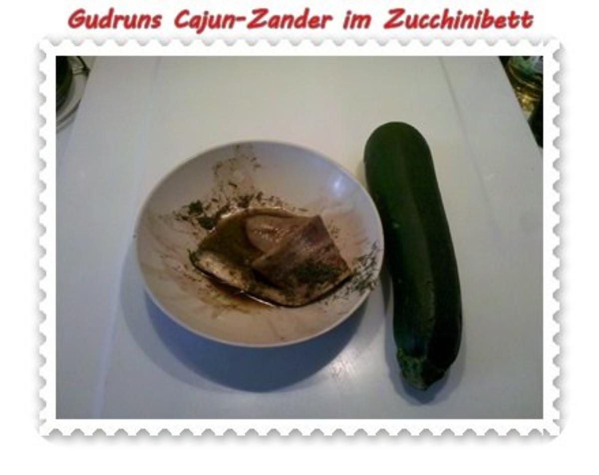 Fisch: Cajun-Zander im Zucchinibett - Rezept - Bild Nr. 3