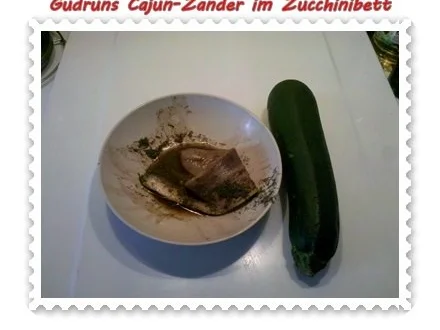 Fisch: Cajun-Zander im Zucchinibett - Rezept - Bild Nr. 3