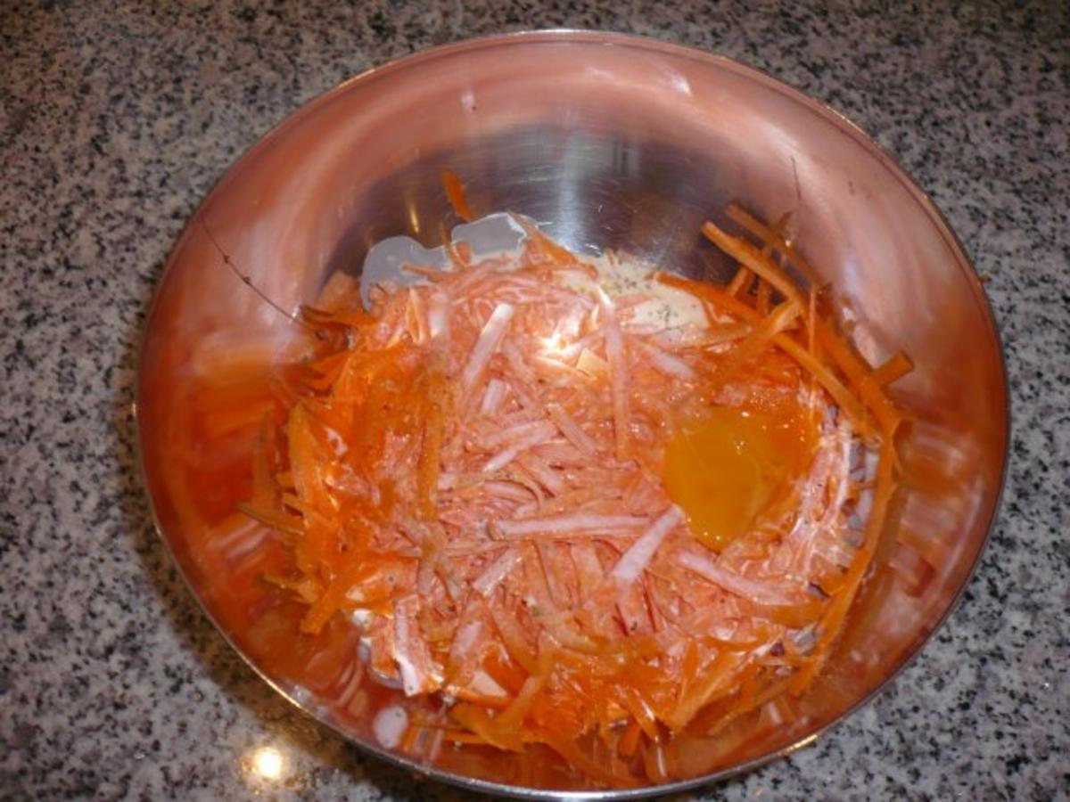 Gebratene Hähnchenbrust mit weißer Pfeffersoße und Karottenquiche - Rezept - Bild Nr. 5