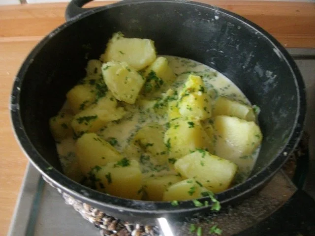 Wiener Schnitzel mit Sahnekartöffelchen und  Spargelgemüse nach Diana´s Art - Rezept - Bild Nr. 6