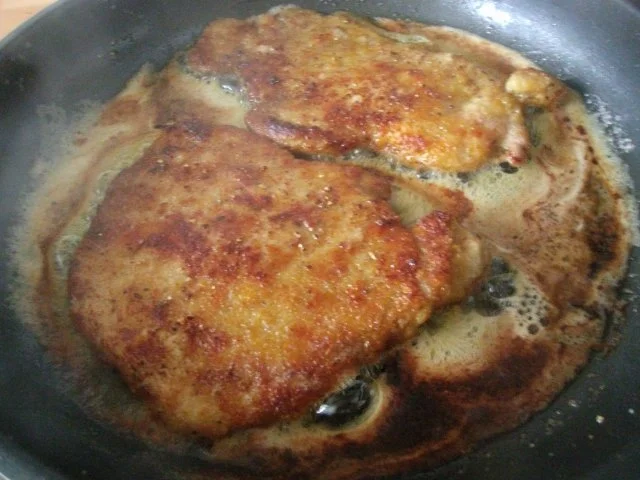 Wiener Schnitzel mit Sahnekartöffelchen und  Spargelgemüse nach Diana´s Art - Rezept - Bild Nr. 4