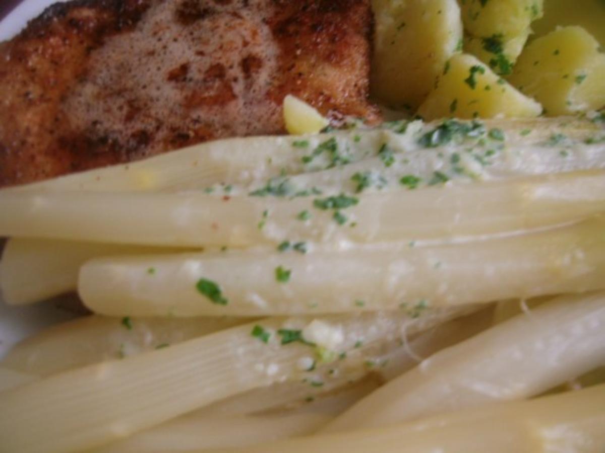 Wiener Schnitzel mit Sahnekartöffelchen und  Spargelgemüse nach Diana´s Art - Rezept - Bild Nr. 7
