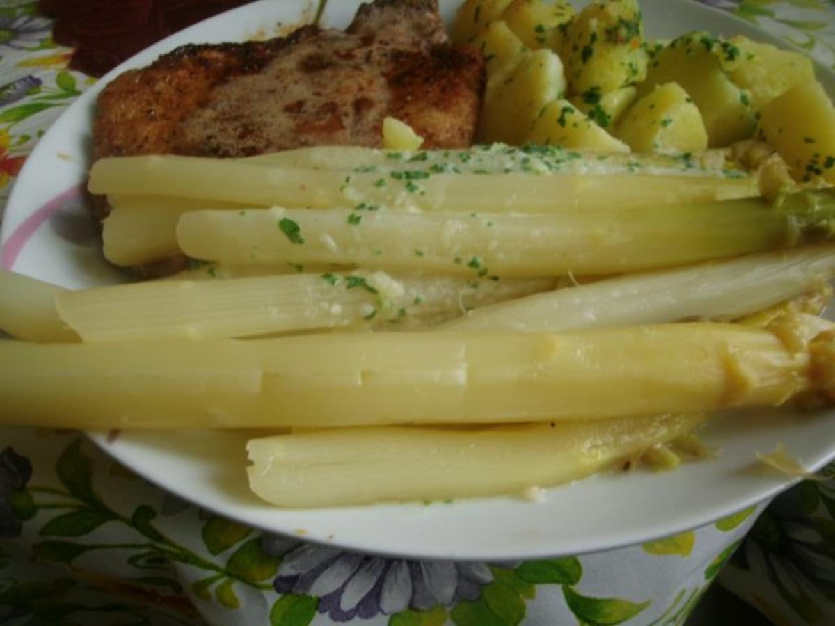 Wiener Schnitzel mit Sahnekartöffelchen und  Spargelgemüse nach Diana´s Art - Rezept - Bild Nr. 8