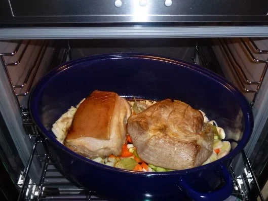 Rezept: Schweinebraten Bild Nr. 4 Schweinebraten - Rezept - Bild Nr. 4